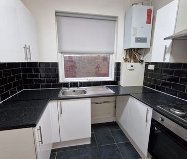4 Bed Terraced House, Vittoria Street, CH41 - Photo 5