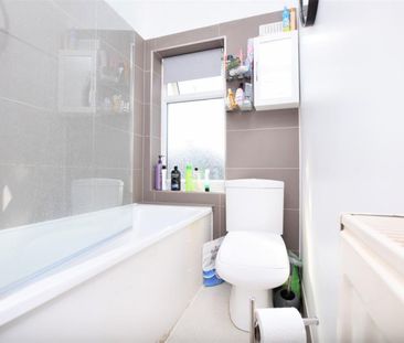 2 bedroom House To Let - Photo 6