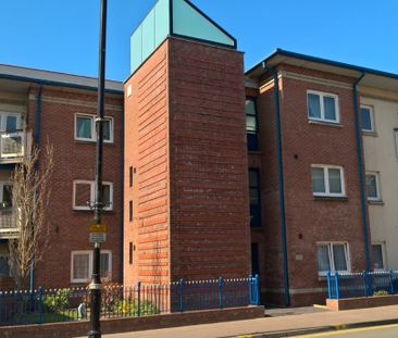 **Apply on line** 2 bedroom second floor flat with standard bathroo... - Photo 1