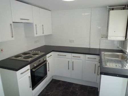 2 bedroom terraced house to rent - Photo 5