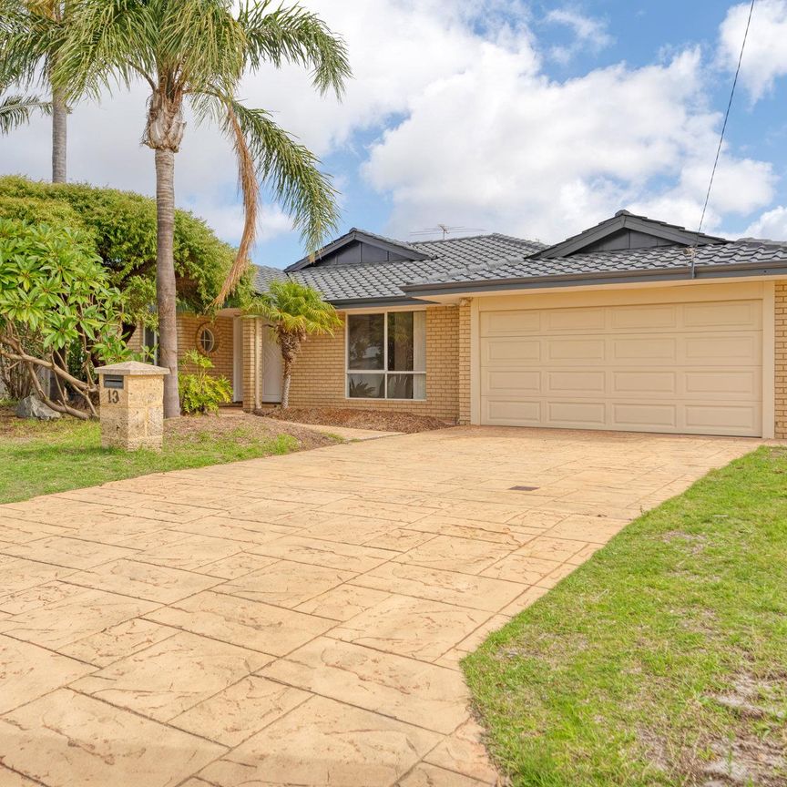 13 Portcullis Drive - Photo 1