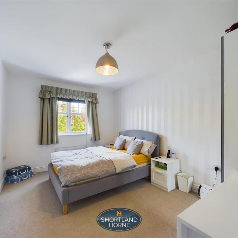 4 bedroom detached house to rent - Photo 1