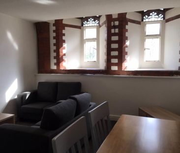 Flat 3 Tabernacle Chapel Garth Road - Photo 2