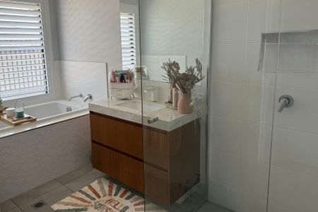 HOME FOR LEASE - Photo 4