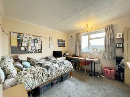 4 bedroom house to rent Calthorpe Road, Norwich, Norfolk, NR5 - Photo 2