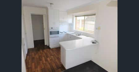 GREAT TOWNHOUSE IN NORTH LOCATION - Photo 5