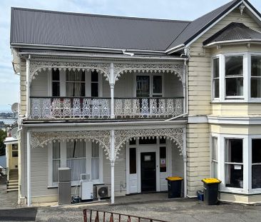 Newly renovated One bedroom Apartment close to CBD - Photo 5