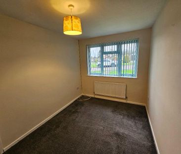 2 bedroom semi-detached house to rent - Photo 3