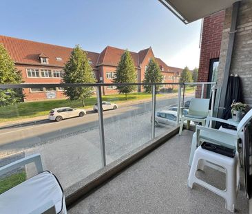 Recent centraal gelegen appartement met terras en garage - Photo 5