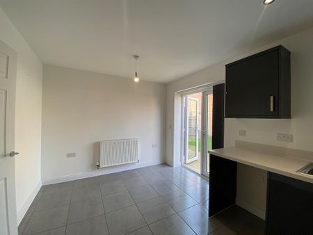 3 bedroom property to rent - Photo 3