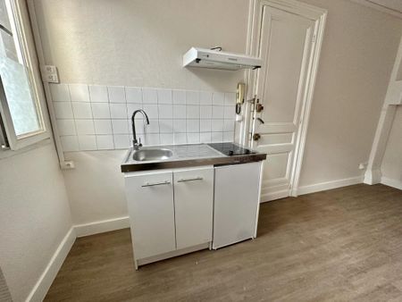 Location Appartement 2 pièces 33m² BORDEAUX 33000 - Photo 5