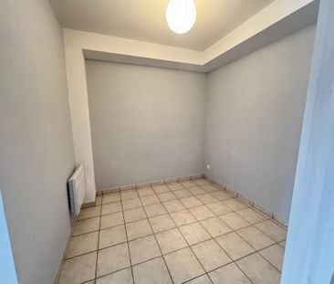 Location Appartement 1 pièce 37m² LE MONASTERE 12000 - Photo 6