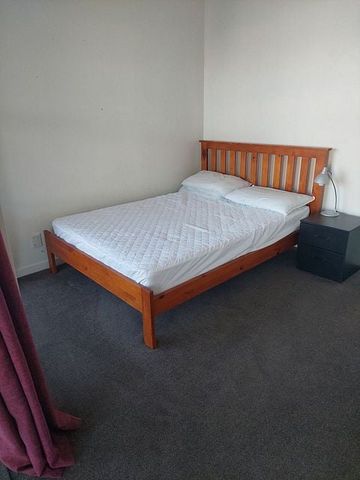 Top Floor studio with stunning sunset views - Photo 2