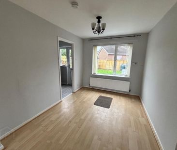 49 Dromore Road, Carrickfergus, BT38 7PJ - Photo 4