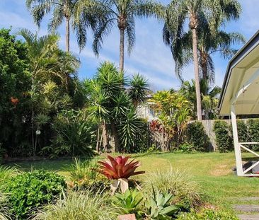 Holland Park - Photo 3