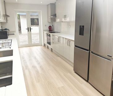 1 bedroom in a house share to rent - Photo 6