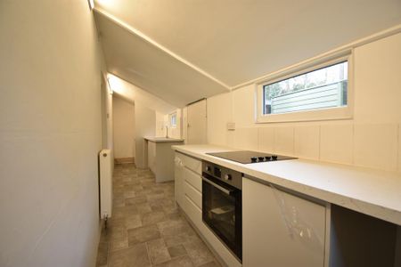 2 bedroom detached house to rent - Photo 2