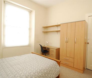 5 bedroom flat to rent - Photo 6