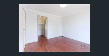 Well Maintained Family Home Available Now - Photo 3