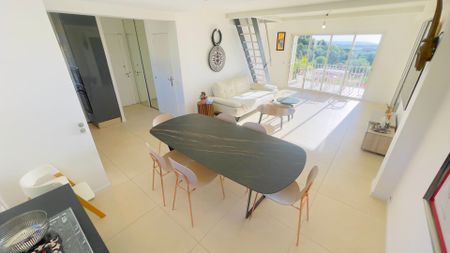 Location appartement 5 pièces, 93.00m², Cannes - Photo 2