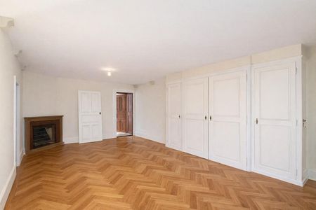 Mitten im Herzen der Berner Altstadt wohnen an der geschichtsträch... - Photo 2