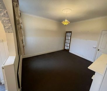 2 bed Terraced - To Let - Photo 4