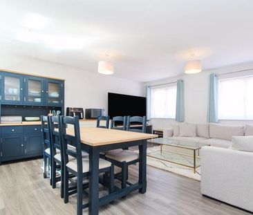 2 bedroom coach house to rent - Photo 5