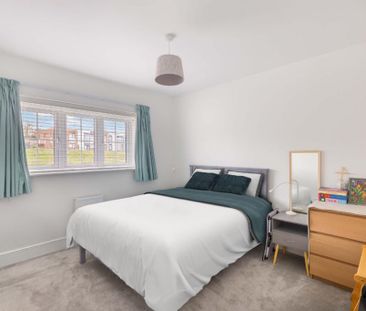 3 bedroom property to rent - Photo 3