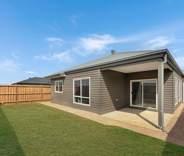 🏡 Brand New 3-Bedroom House in Eynesbury - Photo 3