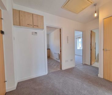 Neptune Square, Ipswich - Photo 4