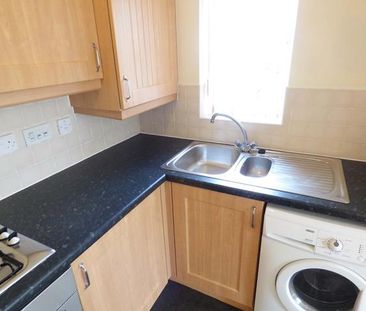 2 bedroom ground floor flat to rent - Photo 5