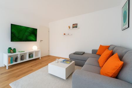 City-Residence: Frisch renovierte 2-Zimmer-Wohnung mit Balkon in der Nähe des Holzhausenparks - Photo 2