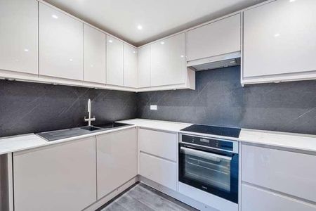 Windsor Drive, High Wycombe, HP13 - Photo 5