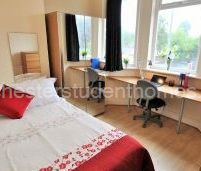 Slade Lane, Manchester, M19 2BA - Photo 5
