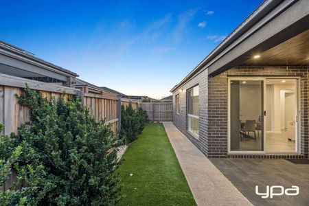 Stylish Family Living in Prime Kalkallo Location - Photo 5
