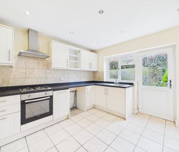 5 bedroom detached house to rent - Photo 5