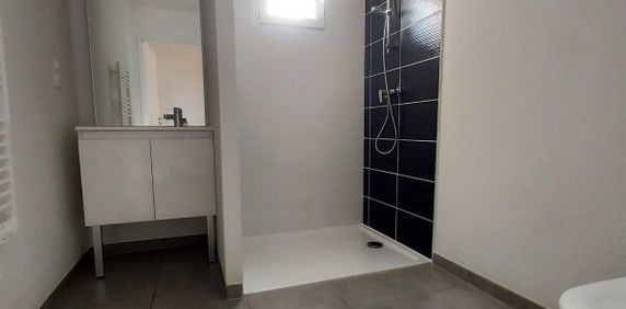 Location Appartement 1 pièce 25m² NOIRMOUTIER EN L ILE 85330 - Photo 2