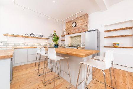 4 bedroom terraced house to rent - Photo 5
