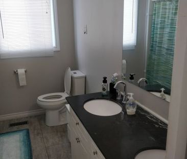 605 College Ave W, Guelph - Photo 4