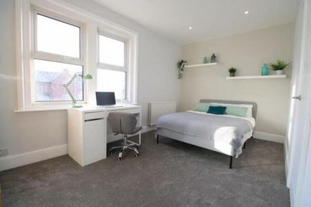 1 bedroom in a house share to rent - Photo 5