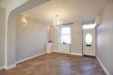 3 bedroom terraced house to rent - Photo 2