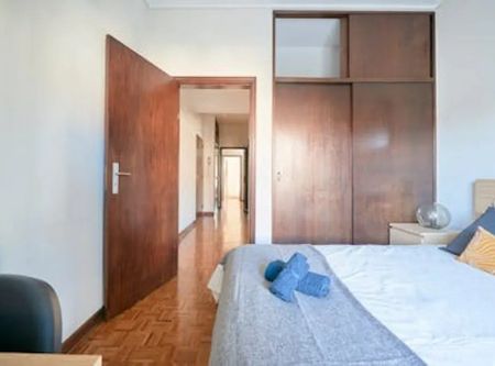 Avenida da República, Lisbon, Lisbon 1050-197 - Photo 3