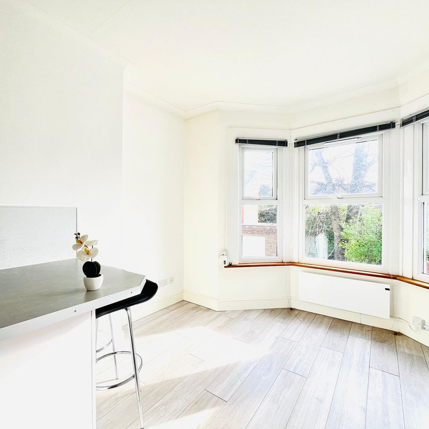 1 Bed Flat, Gowan Road, NW10 - Photo 1