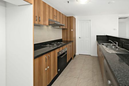 Modern 2 Bedroom Security Apartment - Photo 3