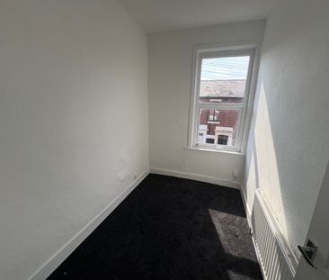111, Elliott Street, Preston - Photo 4