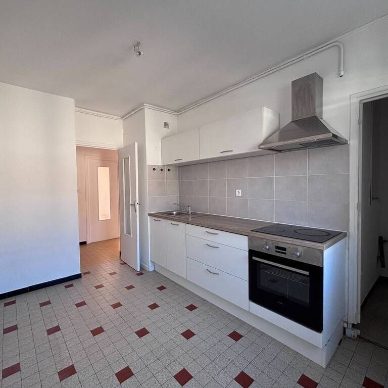 Location Appartement 3 pièces 73m² GRENOBLE 38000 - Photo 1