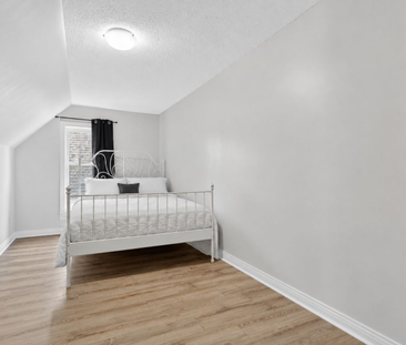 For Lease - 4 Eccles Street Unit# 5, West Centre Town, Ontario - Photo 4