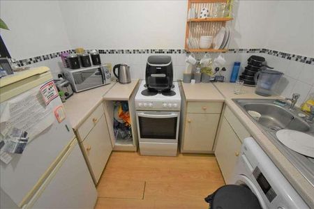Thistle Court, Churchill Close, Dartford, DA1 - Photo 5