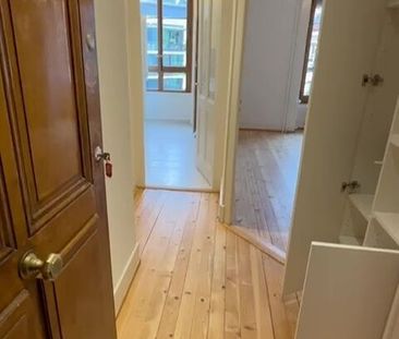 Nice 1.5 room apartment at the Jonction - Photo 3