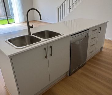 Brand New Townhouse Living in the Heart of Riverside Estate - Photo 6